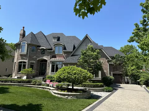 615 Nanak Ct, Naperville, IL 60565