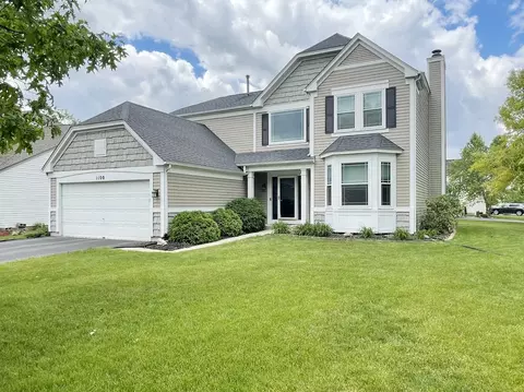 1100 Cottage Cv, Elgin, IL 60123