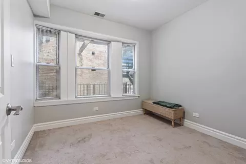 Bedroom - 536 E 44th St #2, Chicago, IL 60653 photo 3 of 3