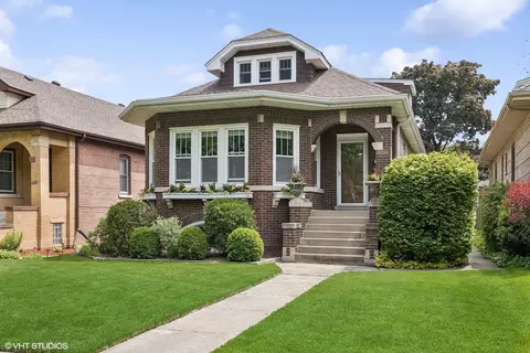 1218 Rossell Ave, Oak Park, IL 60302
