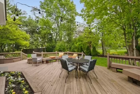331 Redwood Ct, Wheaton, IL 60189 photo 23