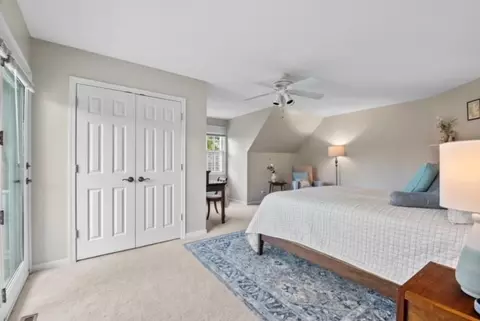 331 Redwood Ct, Wheaton, IL 60189 photo 13