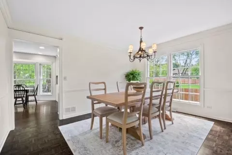 331 Redwood Ct, Wheaton, IL 60189 photo 10