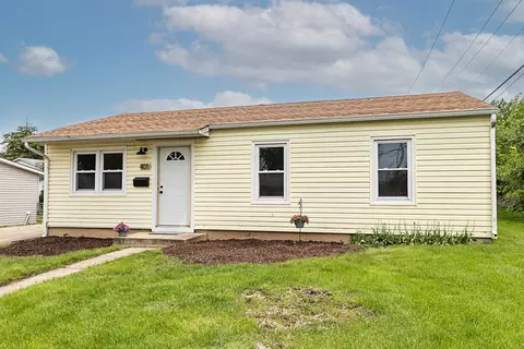 401 Kenyon Ave, Romeoville, IL 60446