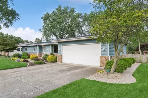 16131 S River Rd, Plainfield, IL 60586 photo 2