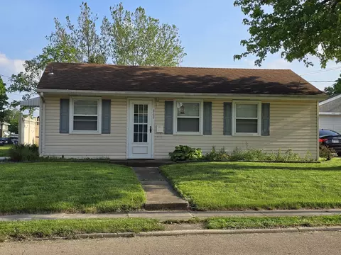 2102 6th St, Peru, IL 61354