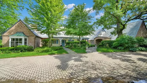 12705 S Wolf Rd, Palos Park, IL 60464