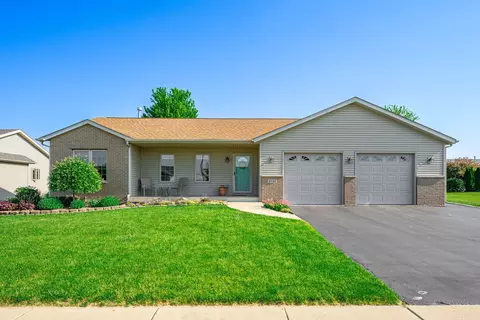 2725 Mary St, Belvidere, IL 61008