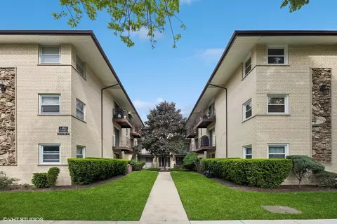 4233 N Keeler Ave #A1B, Chicago, IL 60641