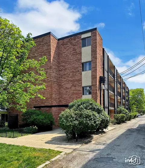 6961 N Oakley Ave #402, Chicago, IL 60645