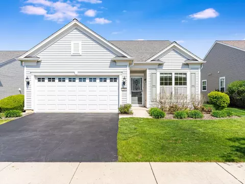 3284 Comstock Ct, Mundelein, IL 60060