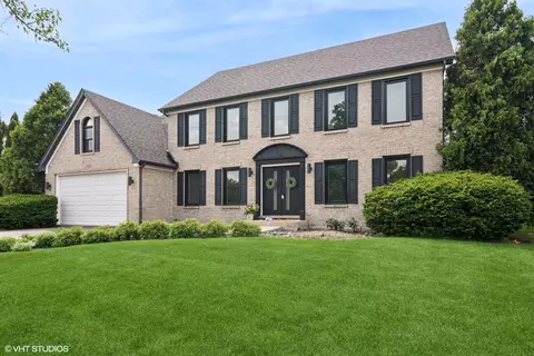 1465 Monarch Cir, Naperville, IL 60564