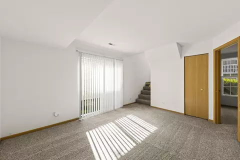 Living - 897 Symphony Dr, Aurora, IL 60504 photo 4 of 4