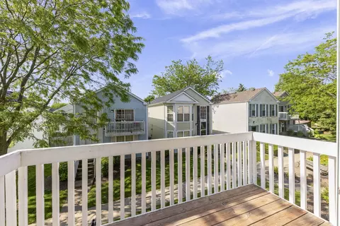 Exterior - 897 Symphony Dr, Aurora, IL 60504 photo 3 of 4