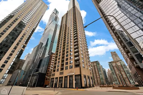 420 E Waterside Dr #1914, Chicago, IL 60601