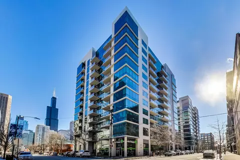 123 S Green St #902B, Chicago, IL 60607