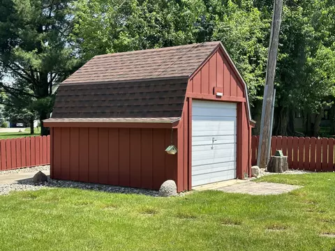 Exterior - 606 Robert Webb Dr, Monticello, IL 61856 photo 11 of 15