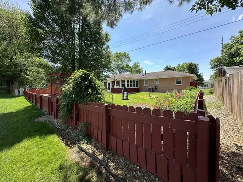 Exterior - 606 Robert Webb Dr, Monticello, IL 61856 photo 12 of 15