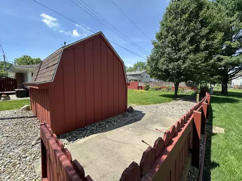 Exterior - 606 Robert Webb Dr, Monticello, IL 61856 photo 10 of 15