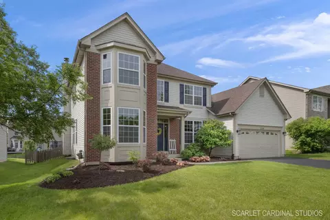 259 Belle Vue Ln, Sugar Grove, IL 60554
