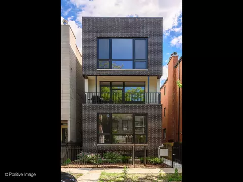 2653 W Cortez St #3, Chicago, IL 60622