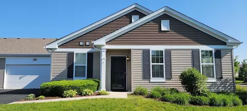 1596 Hannah Ln, Hampshire, IL 60140