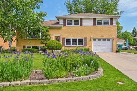 1460 Marcy Ln, Wheeling, IL 60090