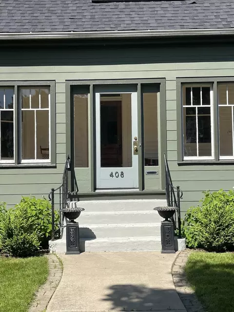 Exterior - 408 N Spring St, Elgin, IL 60120 photo 2 of 13