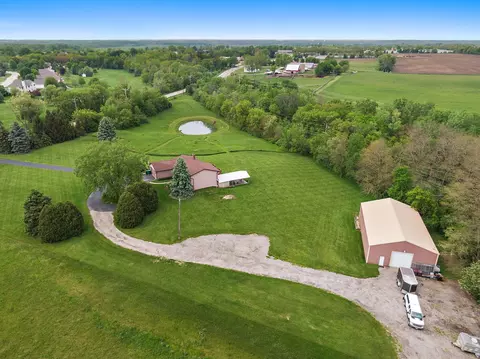 4812 School Rd, Ringwood, IL 60072