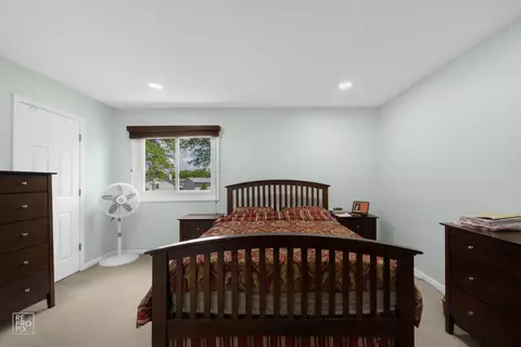 758 Buckingham Ct, Hoffman Estates, IL 60169 photo 19