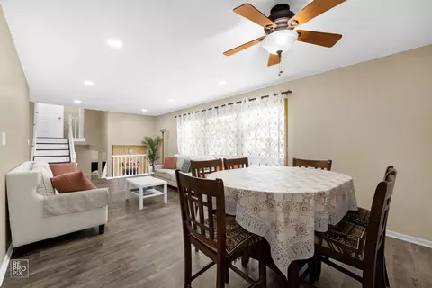 758 Buckingham Ct, Hoffman Estates, IL 60169 photo 11