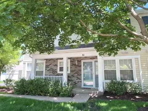 61 Waterbury Cir #61, Oswego, IL 60543