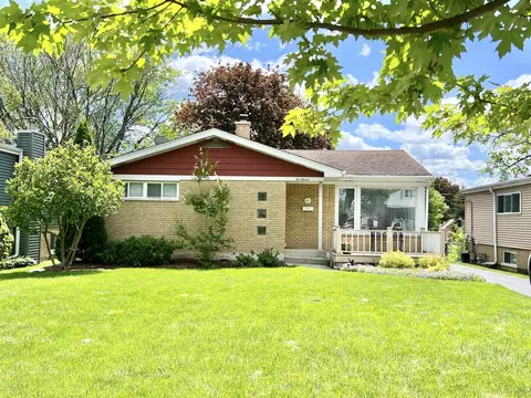 211 W Ethel Ave, Lombard, IL 60148