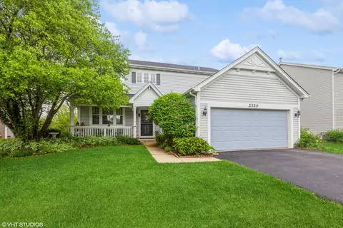 2320 Emerson Ln, Naperville, IL 60540