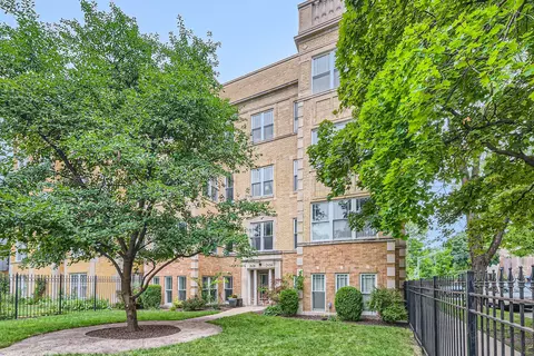 2636 W Logan Blvd #1, Chicago, IL 60647