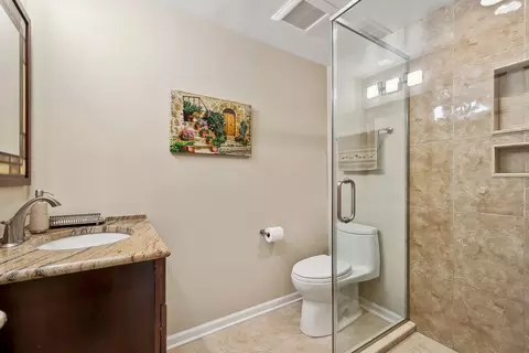 3206 Maple Leaf Dr, Glenview, IL 60026 photo 24