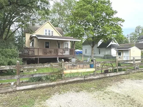 Exterior - 171 N Main St, Herscher, IL 60941 photo 12 of 14