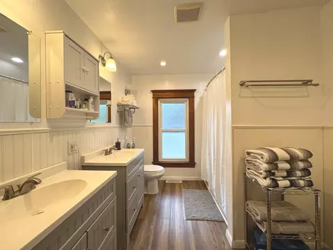 Bath - 171 N Main St, Herscher, IL 60941 photo 2 of 2