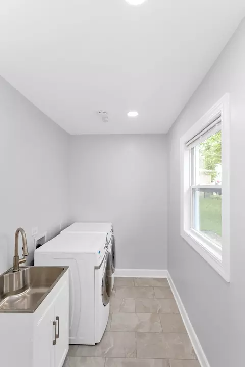 Other - 640 Buckeye Dr, Hoffman Estates, IL 60169 photo 4 of 5