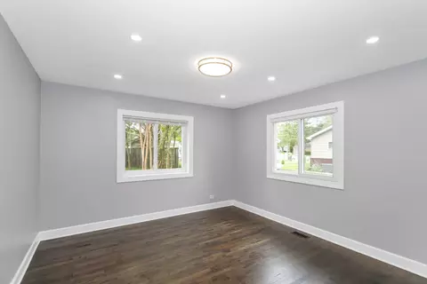 Bedroom - 640 Buckeye Dr, Hoffman Estates, IL 60169 photo 1 of 4