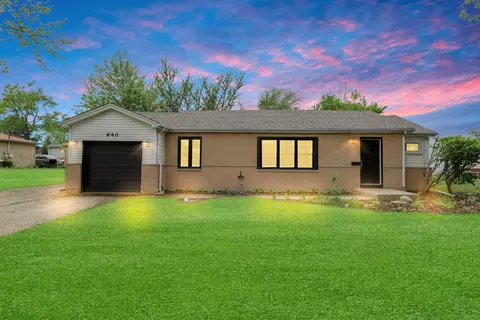 Exterior - 640 Buckeye Dr, Hoffman Estates, IL 60169 photo 2 of 5