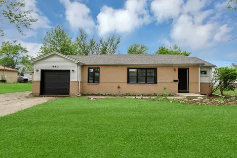 640 Buckeye Dr, Hoffman Estates, IL 60169