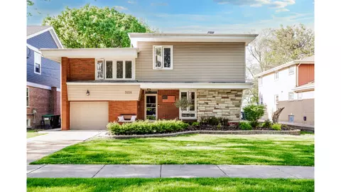 3250 W 97th St, Evergreen Park, IL 60805