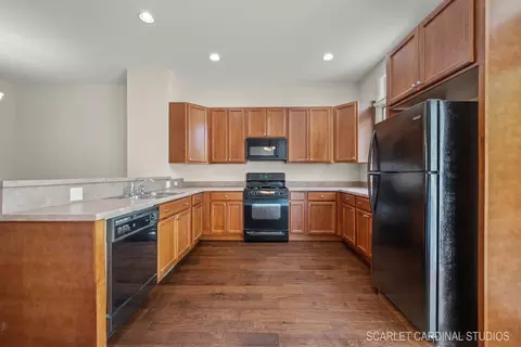 203 Prairie St, Elgin, IL 60120 photo 6