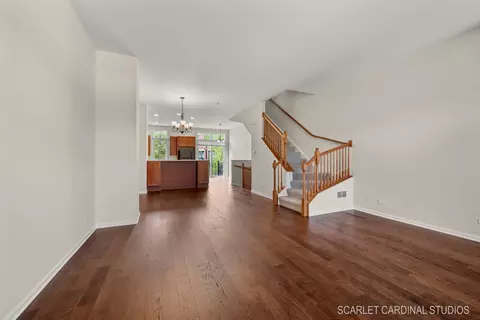 203 Prairie St, Elgin, IL 60120 photo 9