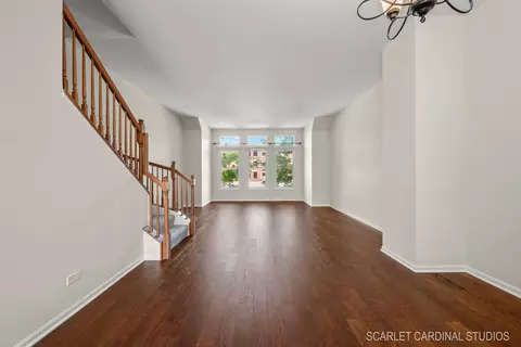 203 Prairie St, Elgin, IL 60120 photo 8
