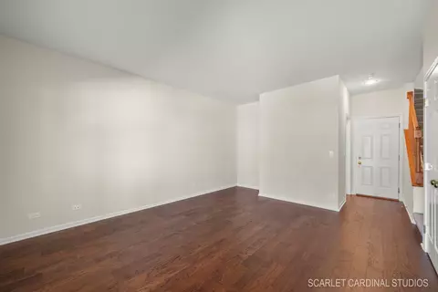203 Prairie St, Elgin, IL 60120 photo 2