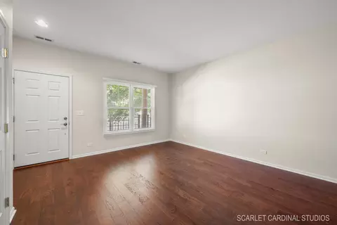 203 Prairie St, Elgin, IL 60120 photo 3