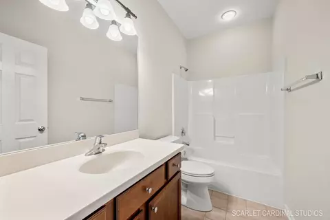 203 Prairie St, Elgin, IL 60120 photo 17