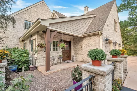 Exterior - 20937 Wolf Rd, Mokena, IL 60448 photo 14 of 20